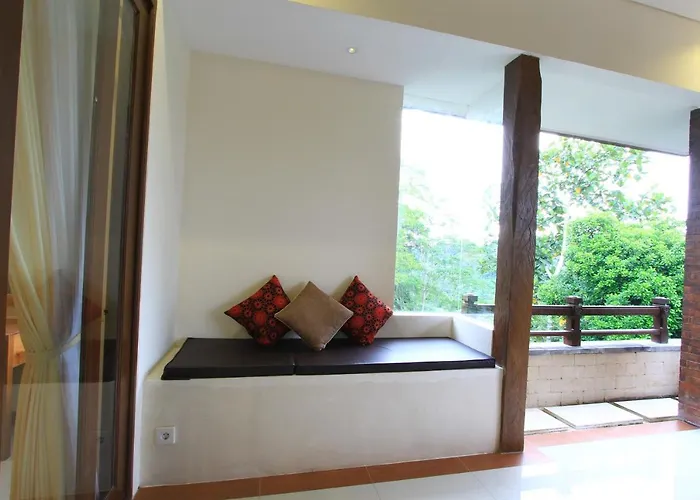 The Iyang Lodge *